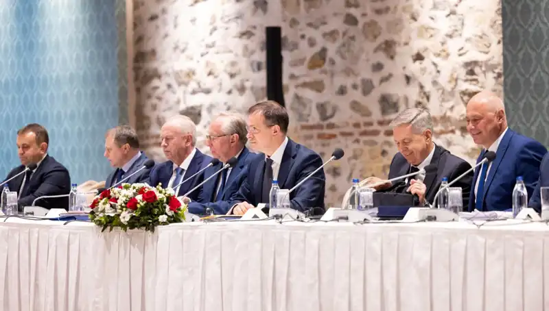 Putin ve Zelenski Arasında Anlaşma Oyunu: Kremlin'den Önemli Şartlar!