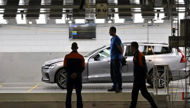 Volvo, Bazı Modellerinin Satışını Durdurarak Yenilikçi Bir Yola Giriyor
