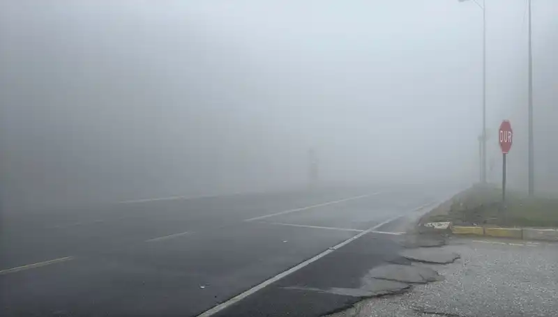 Bolu Dağı’nda Görüş Mesafesini Düşüren Yoğun Sis Alarmı