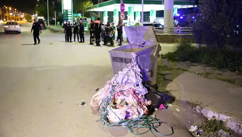 Bebeğini Çöp Konteynerine Atan Anne, Duygusal Patlama mı Yaşadı?
