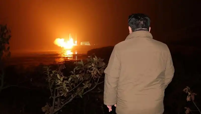 Kuzey Kore’nin Silah Üretimi: Amerikalılar Bu Yükü Nasıl Taşıyor?