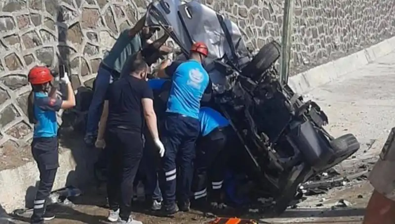 Tunceli’de Kafa Kafaya Çarpışan Araçlar: Can Güvenliği Tehlikede