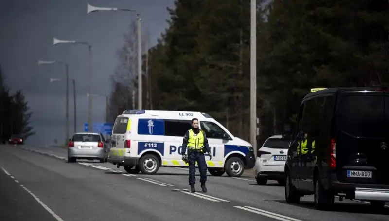 Finlandiya'da Okulda Bıçaklı Saldırı: Yaralı Öğrenciler ve Gözaltındaki Şüpheli