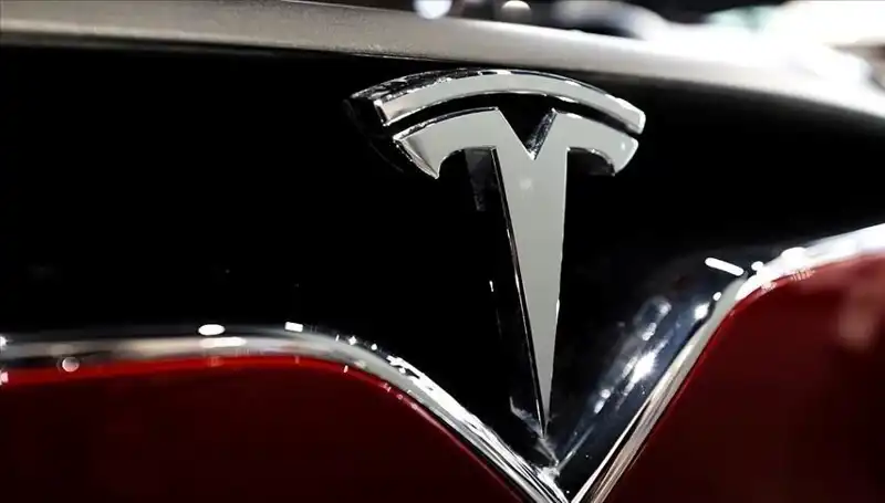 Tesla’nın Geleceği: Ucuz Model Tartışmaları ve FSD Beklentileri