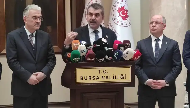 Bakan Tekin, Protestoya Katılan Çalışanlardan Yaptırım Açıklaması Yaptı