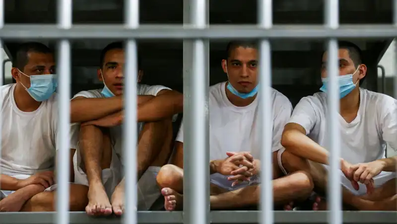 El Salvador, Venezuela’ya Siyasi Tutuklu Göndermeyi Teklif Etmeye Hazır!