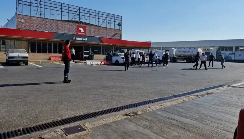İki Aile Arasında Büyüyen Kavga, Akaryakıt İstasyonunu Savaş Alanına Döndürdü
