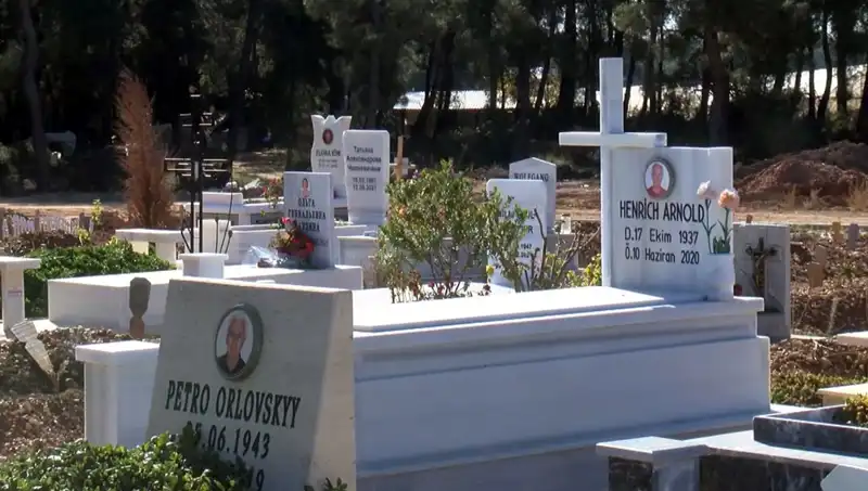 Antalya'da Yabancılardan Aile Mezarlığına Yoğun İlgi ve Sebepleri