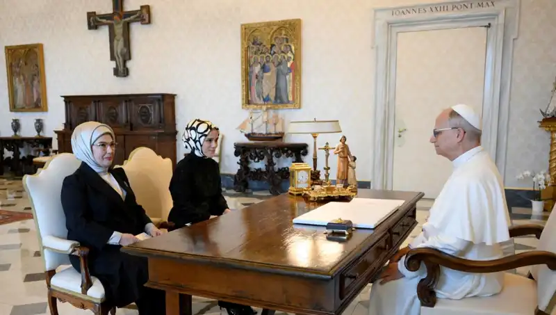 Emine Erdoğan ve Papa Leo Görüşmesi: Gazze Krizine Yeniden Dikkat Çekildi