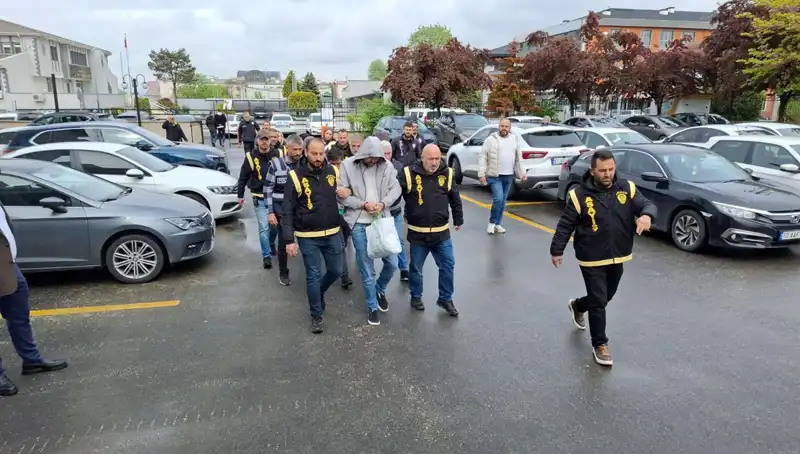 Düzce'de Fuhuş Operasyonu: 6 Aylık Takibin Ardından 20 Gözaltı