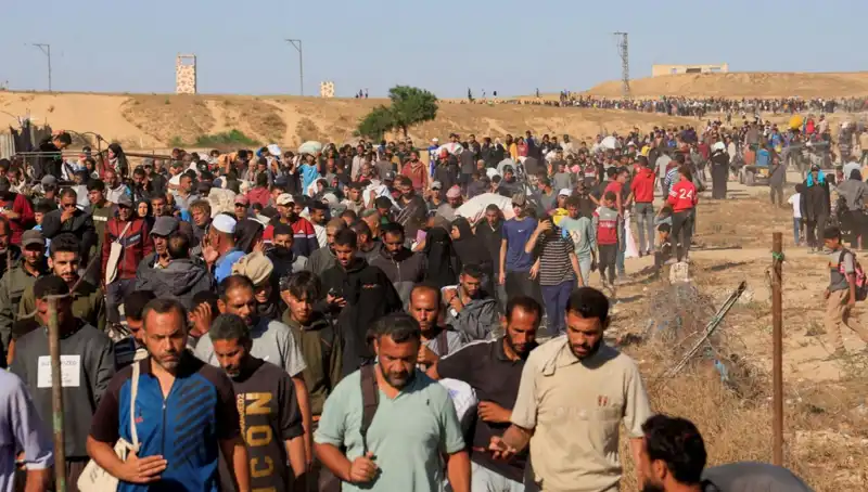 İsrail’in Gazze’ye İnsani Yardım Konvoyuna Açtığı Ateş: 15 Ölü