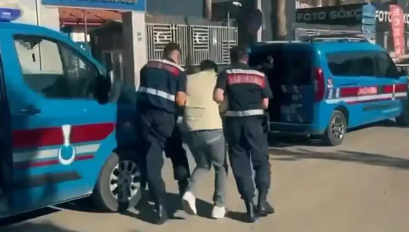 Türkiye Genelinde Eş Zamanlı Operasyonla 5 Suç Örgütüne Darbe