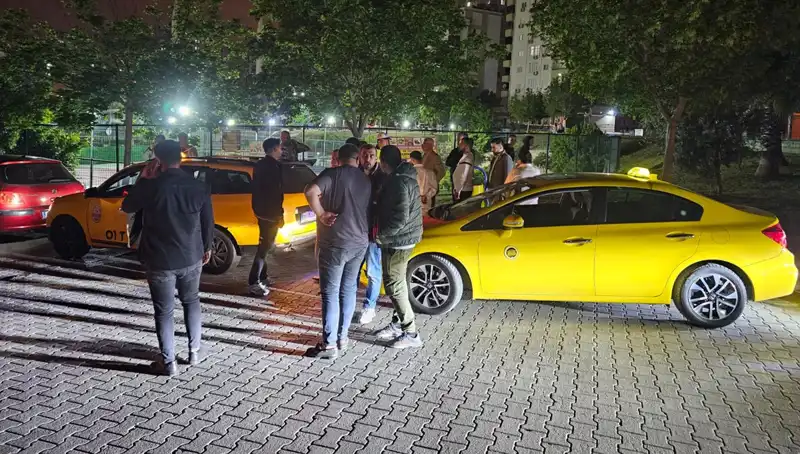 Adana'da Korsan Taksi Krizi: Taksicilere Dayak Atan Şahıs Gözaltına Alındı