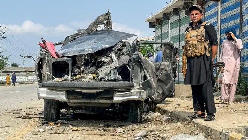 Pakistan'da Şok Edici Patlama: 4 Hükümet Yetkilisi ve Polis Memuru Hayatını Kaybetti