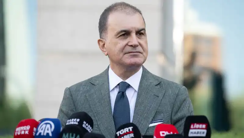Ömer Çelik'ten Çarpıcı Açıklama: Meşru Demokrasi Alanı Hedef Alınıyor!