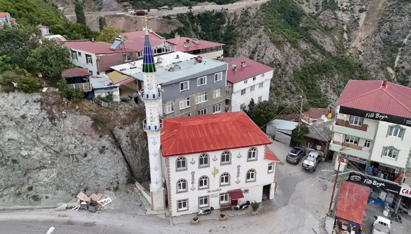 Çelik Minare Siparişleri Patladı: Maliyeti 500 Bin Lira Olabilir