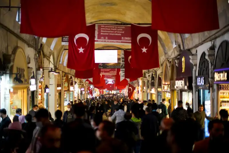 Kapalıçarşı'da 100 Milyon Liralık Vurgun: Lüks Toplantıların Gizli Yüzü