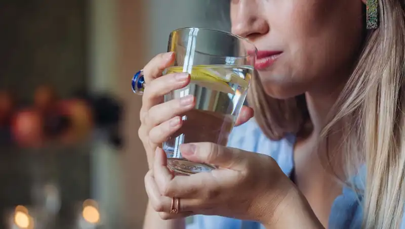 Her Sabah Aç Karnına 1 Litre Su İçmenin Sağlığımıza Faydaları