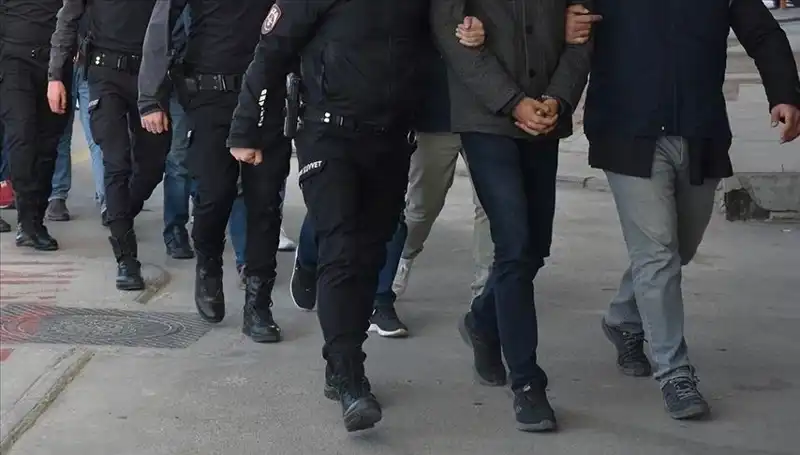 5 İlde FETÖ Operasyonunda 10 Şüpheli Gözaltına Alındı