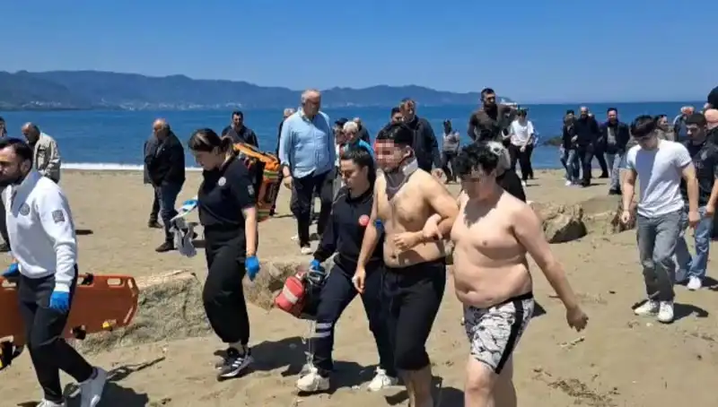 Sahilde Can Pazarı İle İlgili Gözlerimizi Dört Açmalıyız! Üç Liseli Ölümden Döndü