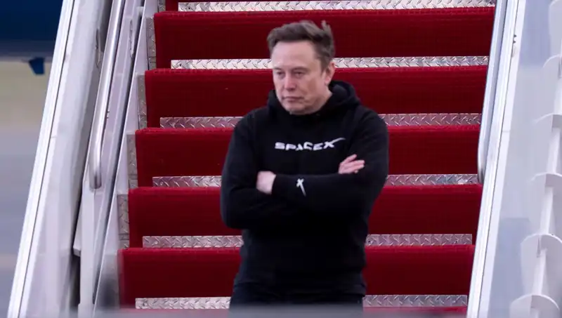 Musk'ın Avukatları Dikkat Çekici Bir Şekilde "Bilgisayar Kullanmıyor" Dedi
