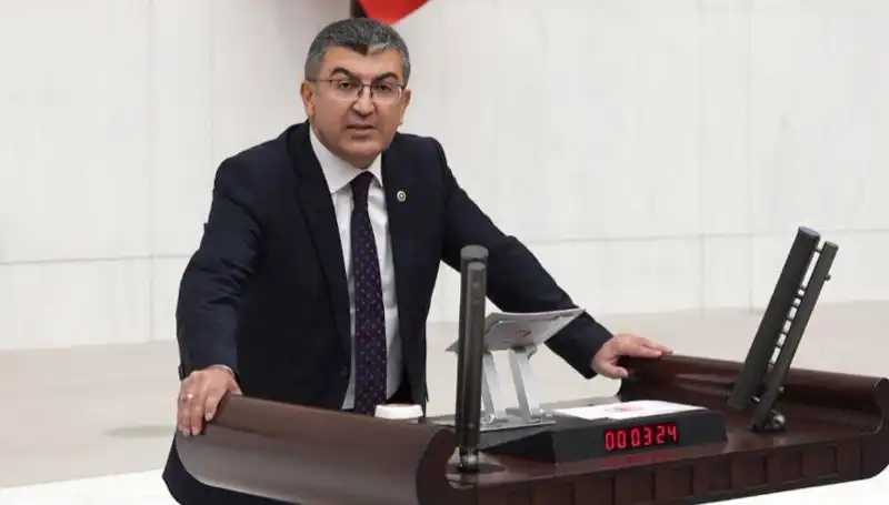Gelecek Partisi'nde Şok İstifa: Hasan Ekici Görevinden Ayrıldı!