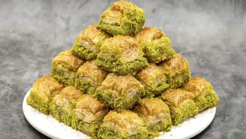 Baklavadan Bakteri Çıktı: Uzmanlardan Çarpıcı Uyarı