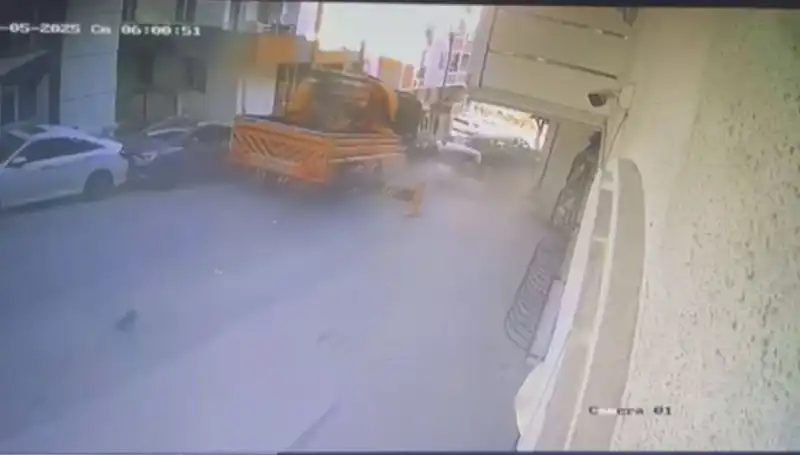 Kontrolden Çıkan Vinç, 23 Araca Çarparak Durmak Zorunda Kaldı!