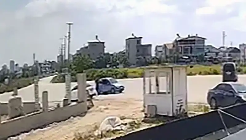 Park Halindeki Araçlardan Yüklü Miktarda Hırsızlık: 450 Bin Lira Çalındı