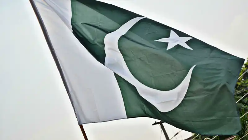 Pakistan'daki Yıkılan Bina Faciasında Ölü Sayısı Artıyor: Detaylar