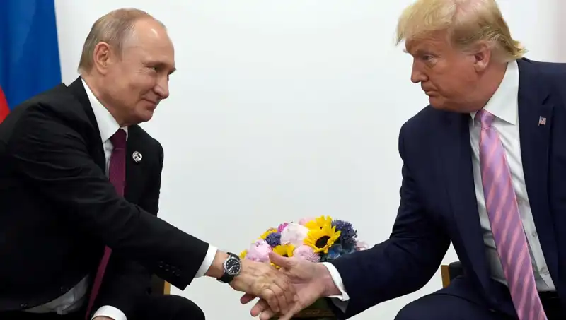 Putin ve Trump'ın Gizemli Telefon Görüşmesi: Küresel Politika Üzerindeki Etkileri
