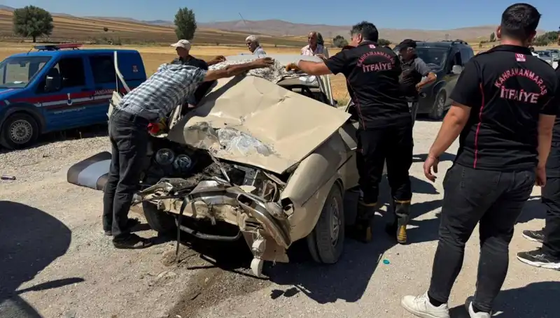 Kahramanmaraş’ta Kamyonet ile Otomobil Çarpıştı: Kaza Anına Tanıklık Edenler Ne Dedi?