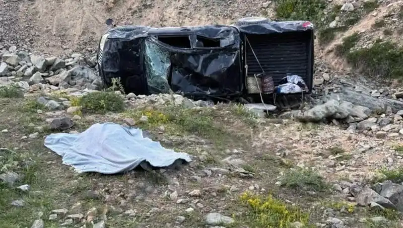 Gümüşhane'de Feci Kaza: Trajik Kaza Sonucu Bir Hayat Kaybı ve Beş Yaralı