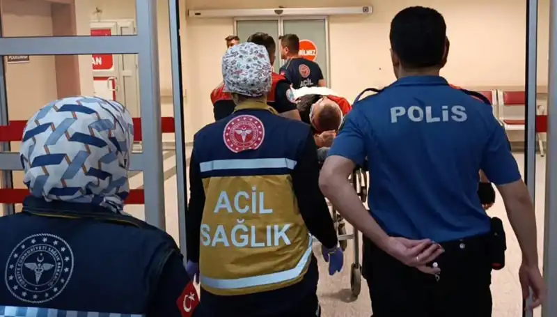 Polis Ekipleri Kaza Geçirdi: Dikkat Çeken Olayda İki Yaralı