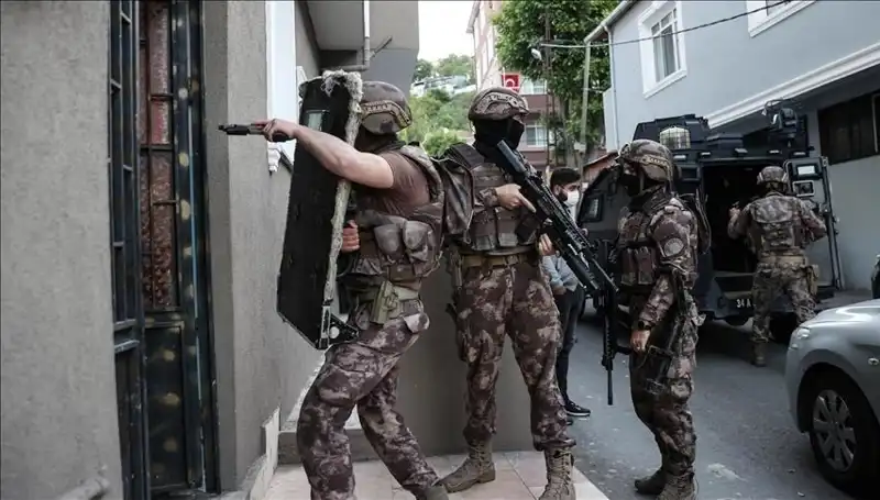 İstanbul'da DAEŞ'a Yönelik Dev Operasyon: 20 Şüpheli Gözaltında