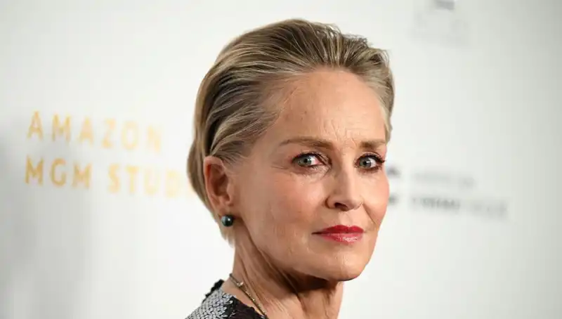 Sharon Stone, Annesinin Kaybını Sosyal Medyada Duyurdu: Duygusal Paylaşımı Dikkat Çekti