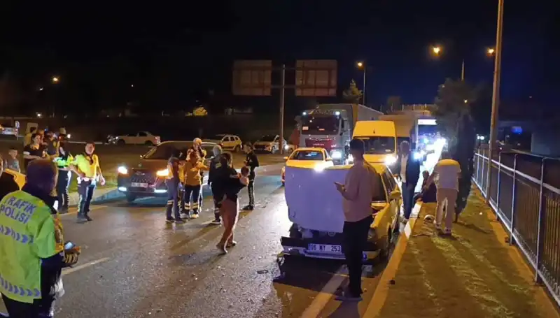 Otoyolda İkisi Çocuk Dört Kişinin Yaralandığı Kazanın Detayları